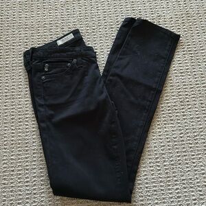 AG 25r black jeans